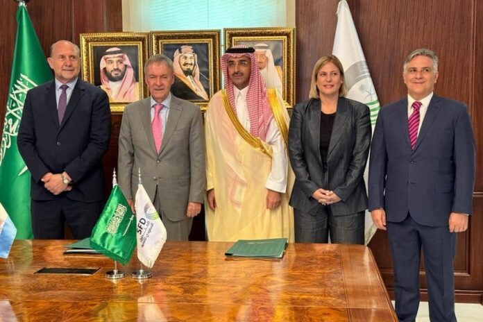 Perotti y Schiaretti firmaron un préstamo con el Fondo Saudí para otro tramo del acueducto Santa Fe - Córdoba